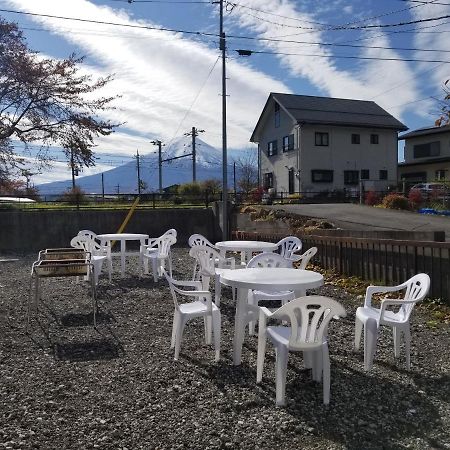 Villa Fuji Irodori Fujiyoshida Exterior foto