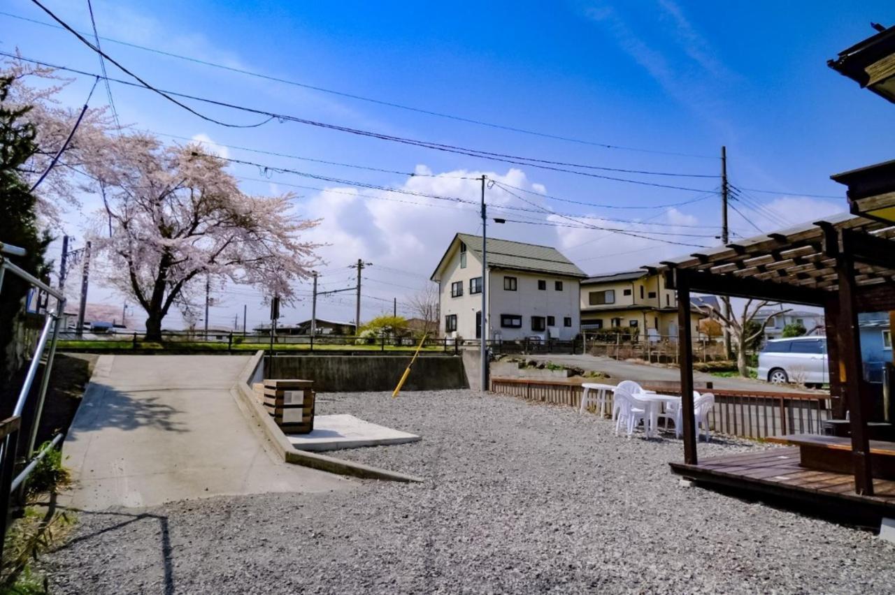 Villa Fuji Irodori Fujiyoshida Exterior foto